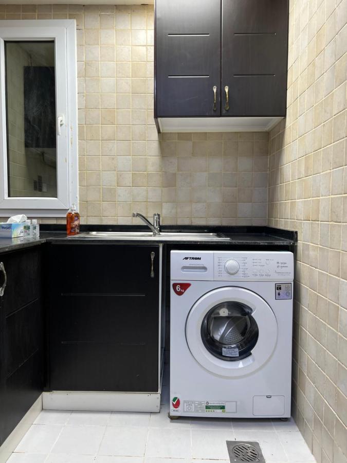 Grand Pearl Hostel For Boys 두바이 외부 사진
