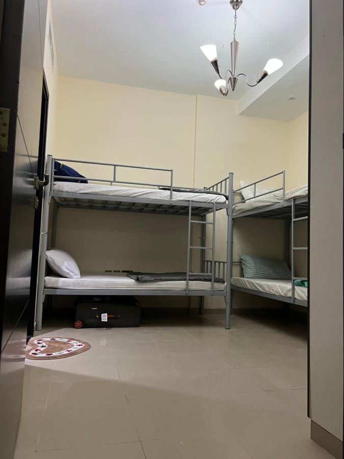 Grand Pearl Hostel For Boys 두바이 외부 사진