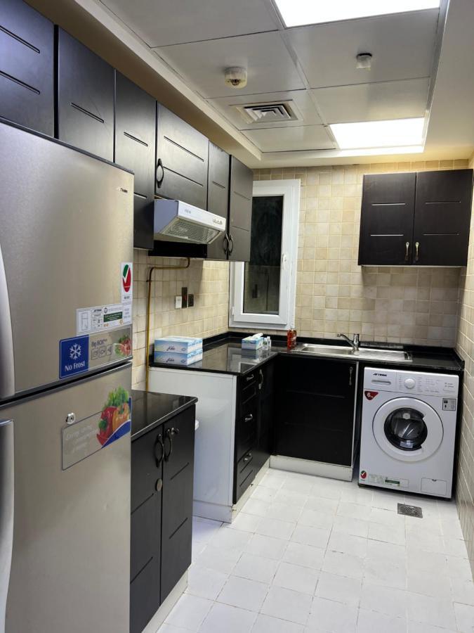 Grand Pearl Hostel For Boys 두바이 외부 사진